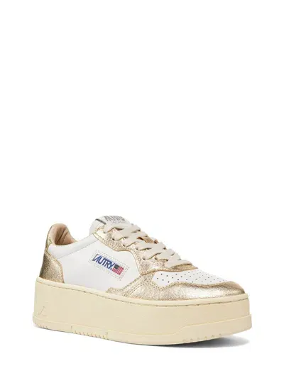 Autry Medalist Platform Sneakers In Gold