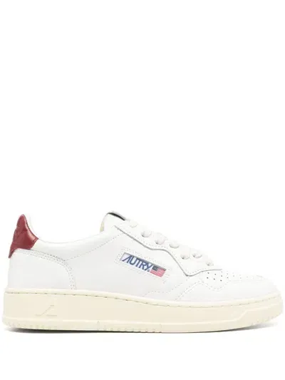 Autry Medalist Sneakers In White