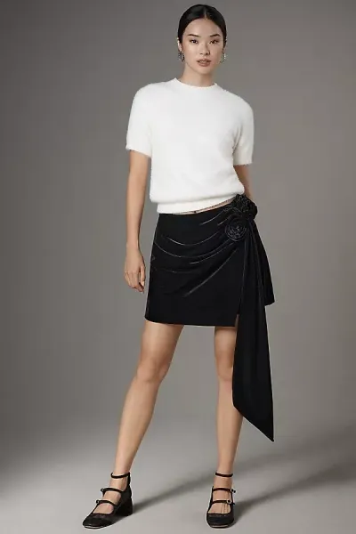 Avec Les Filles Velvet Rosette Mini Skirt In Black