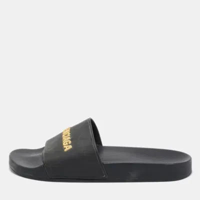 Pre-owned Balenciaga Black Rubber Embossed Logo Pool Slides Size 41