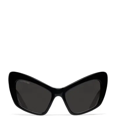 Balenciaga Cat Eye Sunglasses In Black