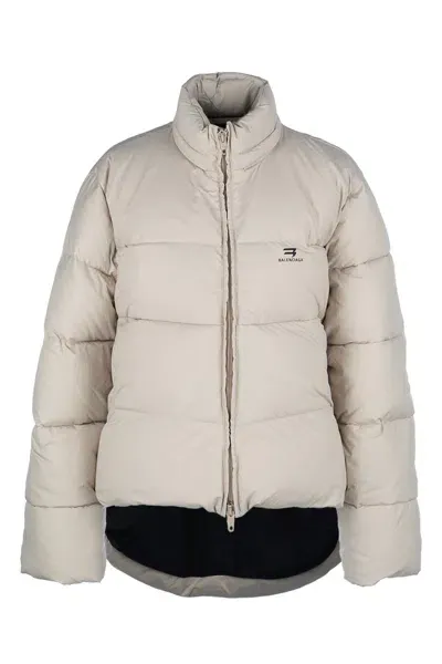 Balenciaga C-shape Logo-print Puffer Jacket In Neutrals