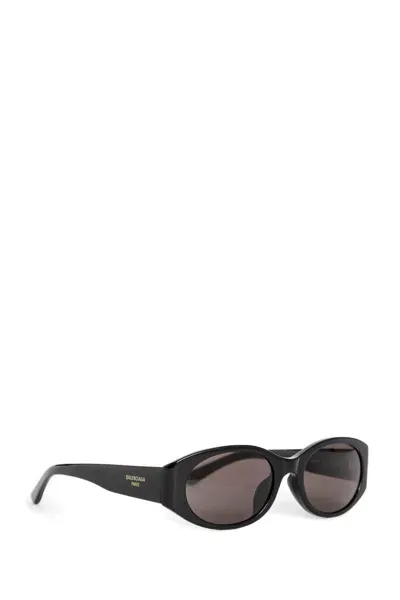 Balenciaga Rounded Frames In Black