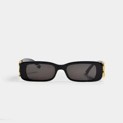 Balenciaga Squared Shaped Sunglasses In Black