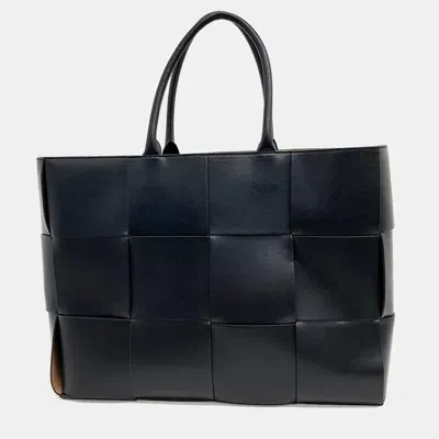 Pre-owned Bottega Veneta Arco Large Tote Bag In Black