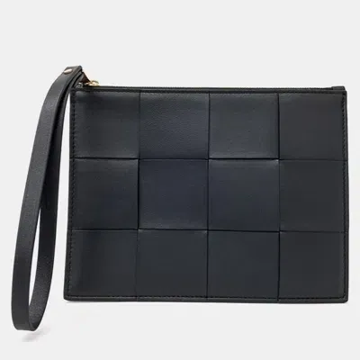 Pre-owned Bottega Veneta Clutch In Black