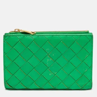 Pre-owned Bottega Veneta Green Intrecciato Leather Bifold Wallet