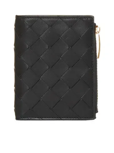 Bottega Veneta Intrecciato Bi-fold Wallet In Black