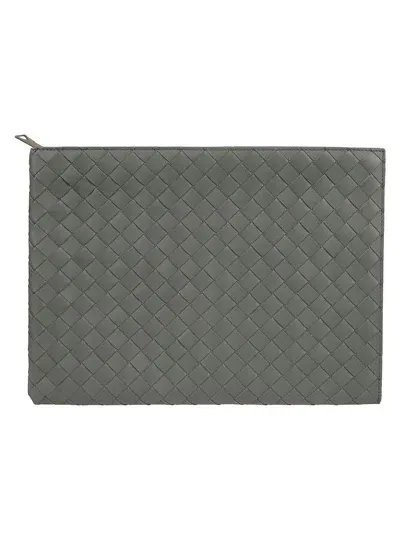 Bottega Veneta Intrecciato Clutch Bag In Slate-silver