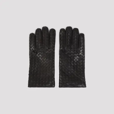 Bottega Veneta Intreccio Gloves In Black