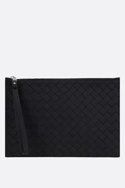 Bottega Veneta Leather Pouch In Black