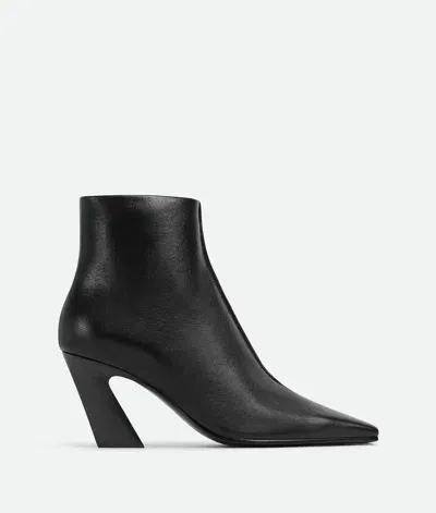 Bottega Veneta Lewis Ankle Boot In Black