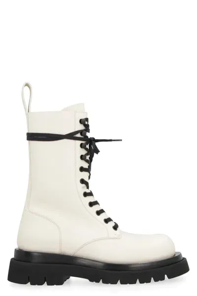 Bottega Veneta Calfskin Lace-up Combat Boots In Panna