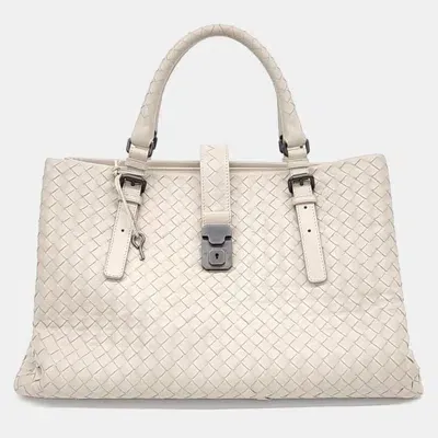 Pre-owned Bottega Veneta Mesh Roman Bag In Beige