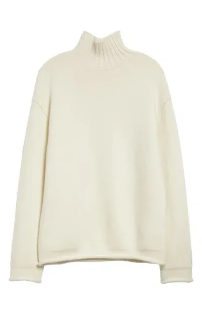 Bottega Veneta Oversize Mock Neck Cashmere Sweater In Chalk