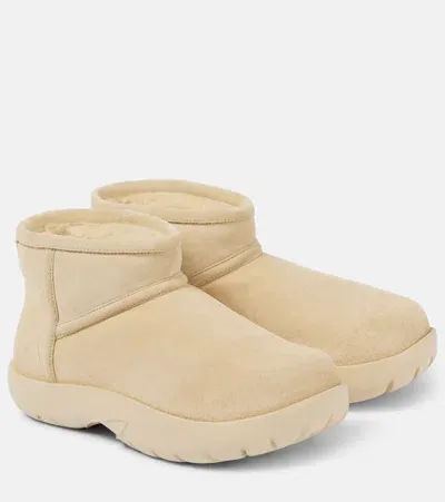 Bottega Veneta Snap Mini Leather Ankle Boots In Beige