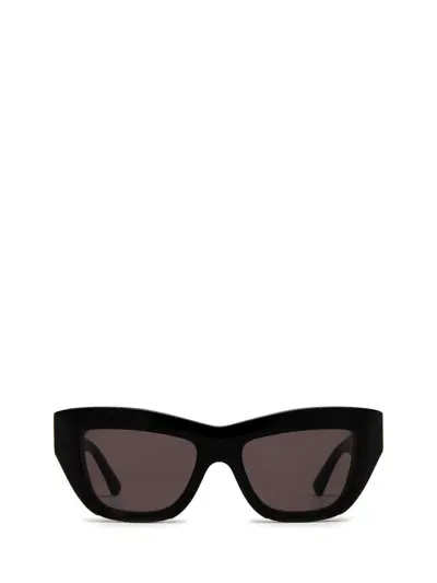 Bottega Veneta Sunglasses In Black