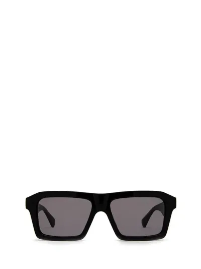 Bottega Veneta Sunglasses In Black