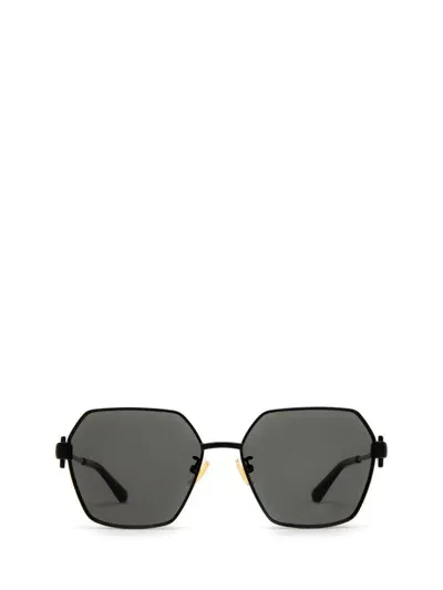 Bottega Veneta Sunglasses In Black