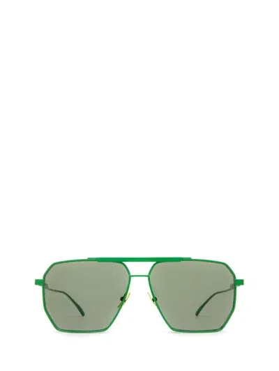 Bottega Veneta Sunglasses In Green