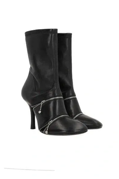 Burberry Boots In Black