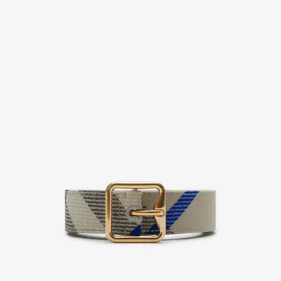 Burberry Check B Buckle Belt In Lichen