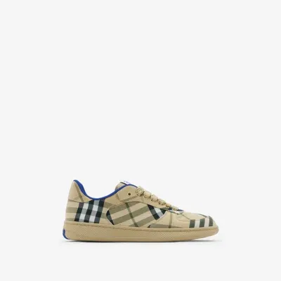 Burberry Check Terrace Sneakers In Grain