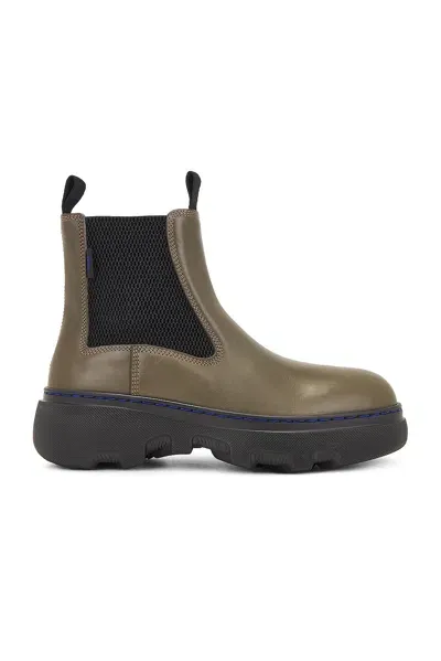 Burberry Chelsea Boot In Loch