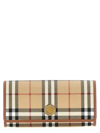 Burberry 'halton' Wallet In Beige