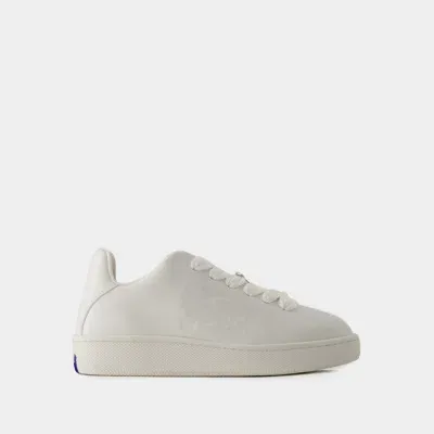 Burberry Lf Box Sneakers In White