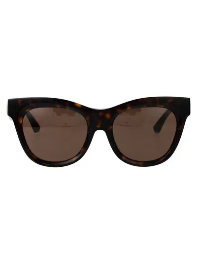 Burberry Sunglasses In 300273 Dark Havana