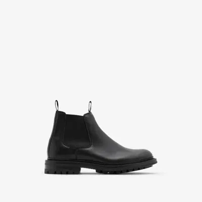 Burberry Tricker's Leather Dee Low Chelsea Boots In Black