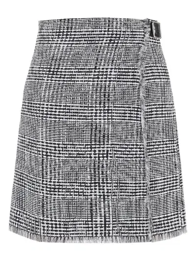 Burberry Warped Houndstooth Kilt In Multicolor