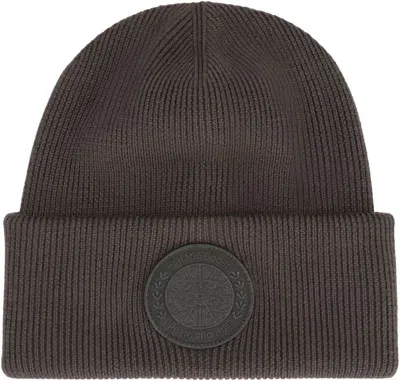 Canada Goose Logo Patched Beanie In Grey