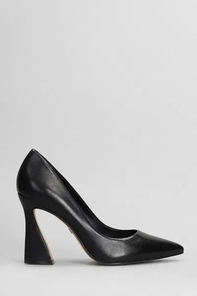 Carrano Pumps In Black