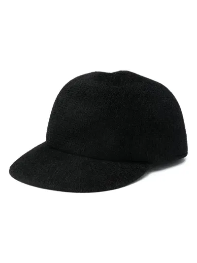 Cfcl Knitted Cap In Black