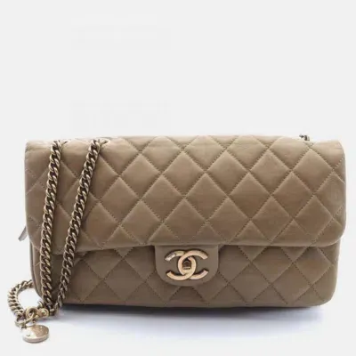 Pre-owned Chanel Brown Leather Matelasse Shoulder Bag