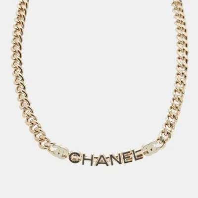 Pre-owned Chanel Cc Logo Enamel Gold Tone Necklace