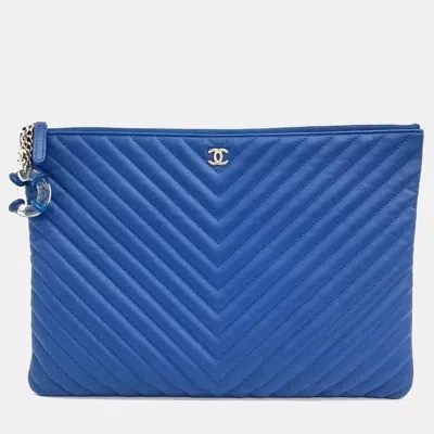 Pre-owned Chanel Chevron Charm Decorated Large Clutch In Blue