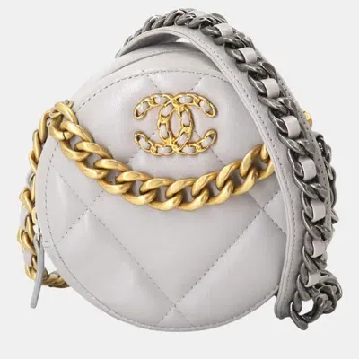 Pre-owned Chanel Grey Leather 19 Round Clutch Chain Shoulder Bag