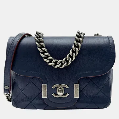 Pre-owned Chanel Matte Navy Leather Matelasse Chain Shoulder Bag 25 In Navy Blue