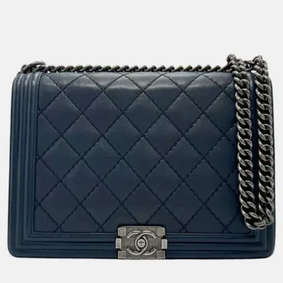 Pre-owned Chanel Navy Gunmetal Leather Boy Bag In Navy Blue