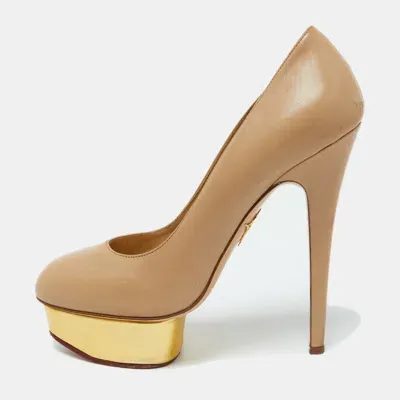 Pre-owned Charlotte Olympia Beige Leather Dolly Platform Pumps Size 39.5