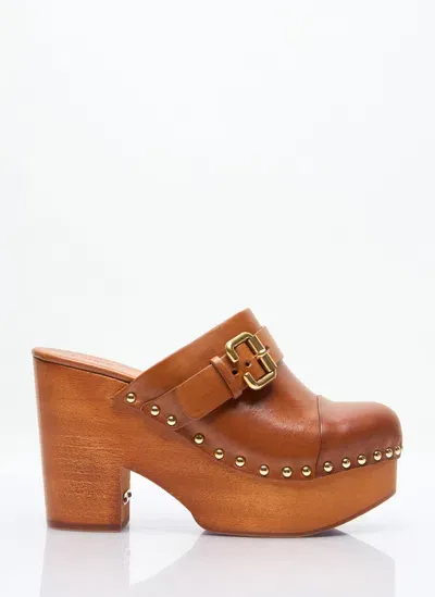 Chloé Jeannete Wedge Clogs In Brown