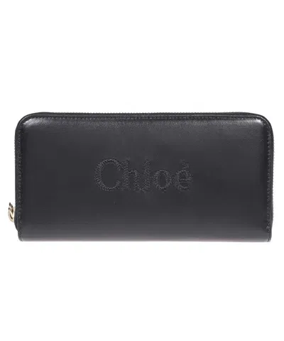 Chloé Leather Zip Around Wallet In Black