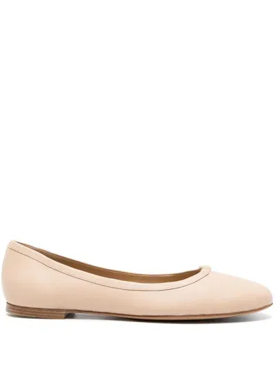 Chloé Marci Leather Ballerina Shoes In Neutrals