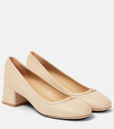 Chloé Marcie Leather Pumps In Beige