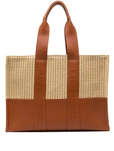 Chloé Medium Woody Tote Bag In Beige