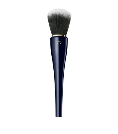 Clé De Peau Beauté Powder Brush In White