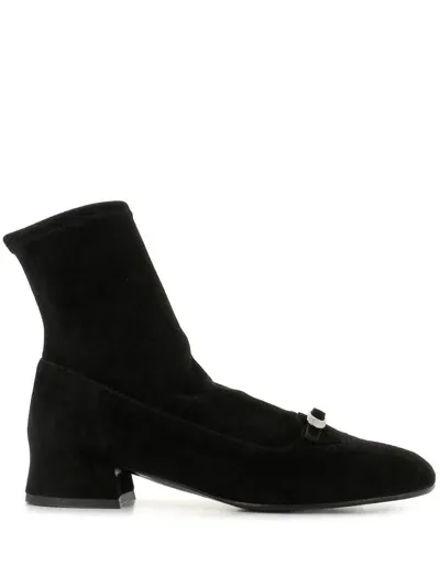 Del Carlo Suede Ankle Boots In 黑色